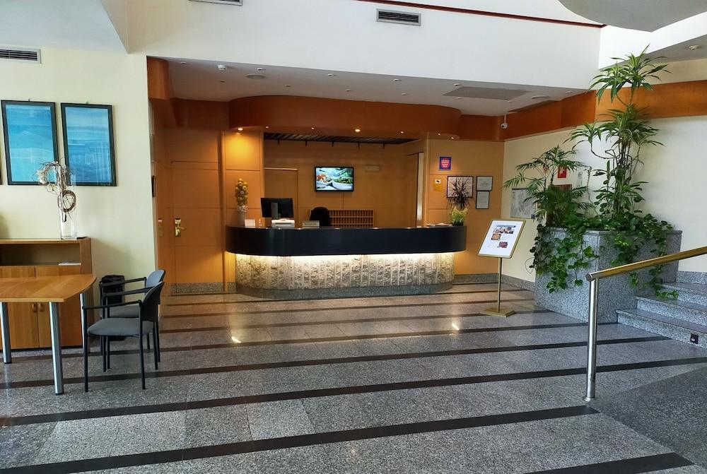 Parquesur Hotel Leganes Exterior photo