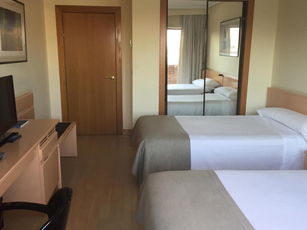 Parquesur Hotel Leganes Room photo